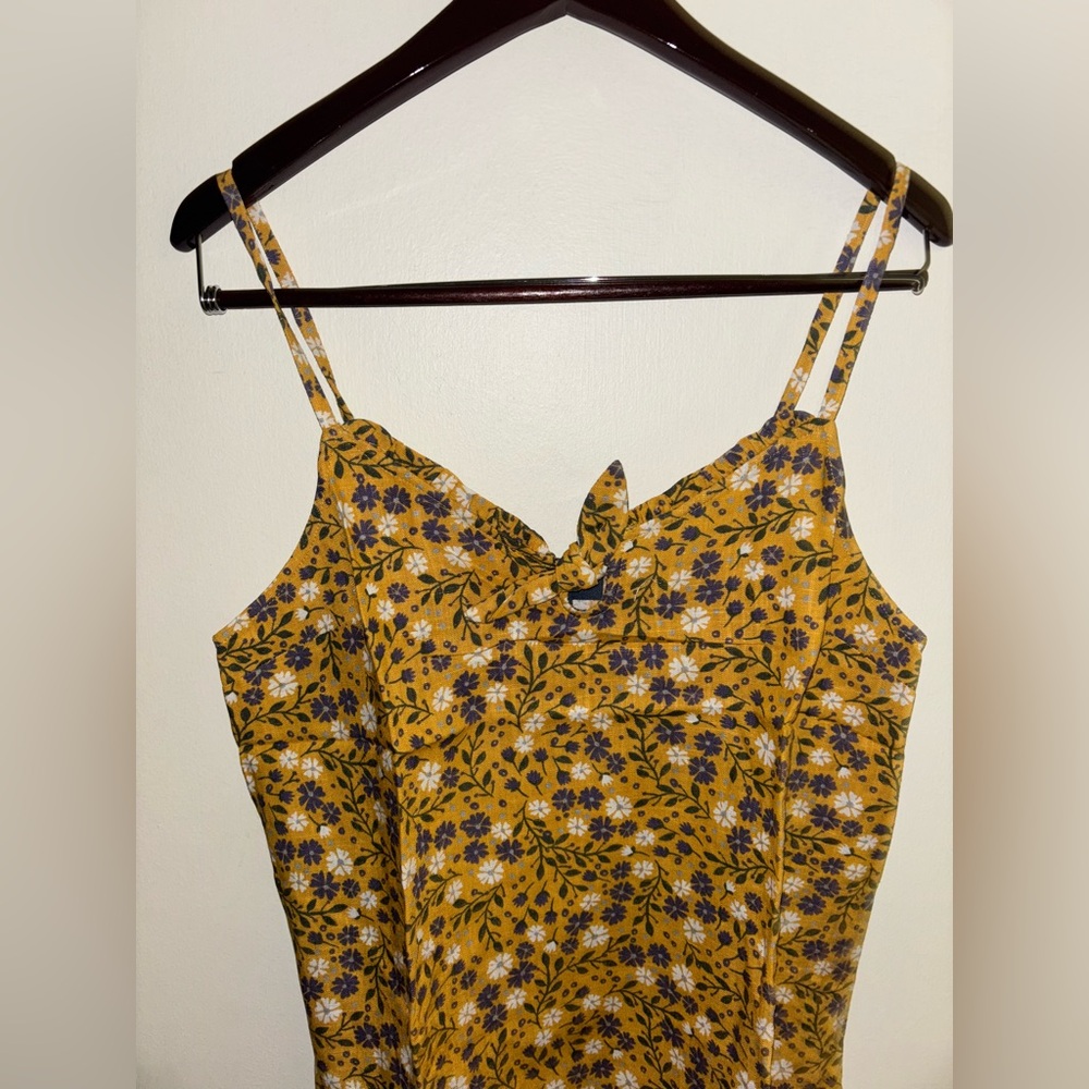 NWT ModCloth Spruced Up Summer Sleeveless Top Yellow Floral Linen Blend Medium - Picture 5 of 11